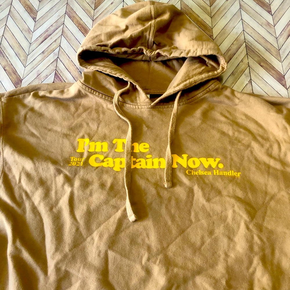 Chelsea Handler I’m The Captain Now Tour Pull Over Hoodie. Tan. Size XXL